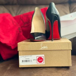 Christian Louboutin So Kate